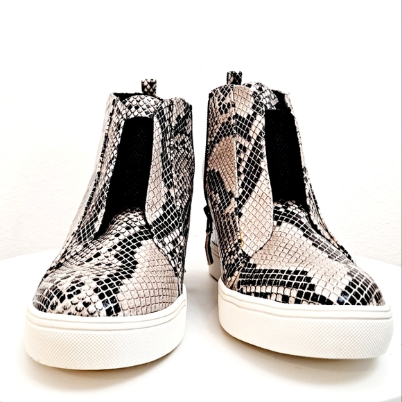 MIA wedge hidden heel sneakers ankle booties - Picture 8 of 17